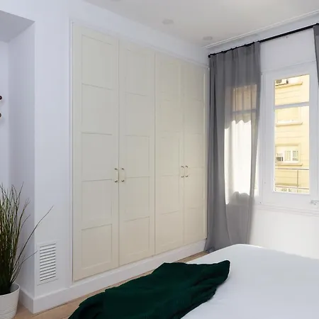 Casa Cosi - Eixample 4 דירה *